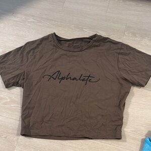 Alphalete Cropped T-Shirt